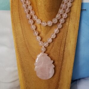Elegant Pink Quartz Beaded Necklace